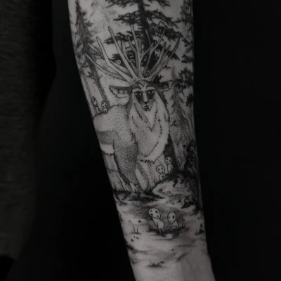 Fantasy tetovanie s motívom princeznej Mononoke v dotworkovom štýle